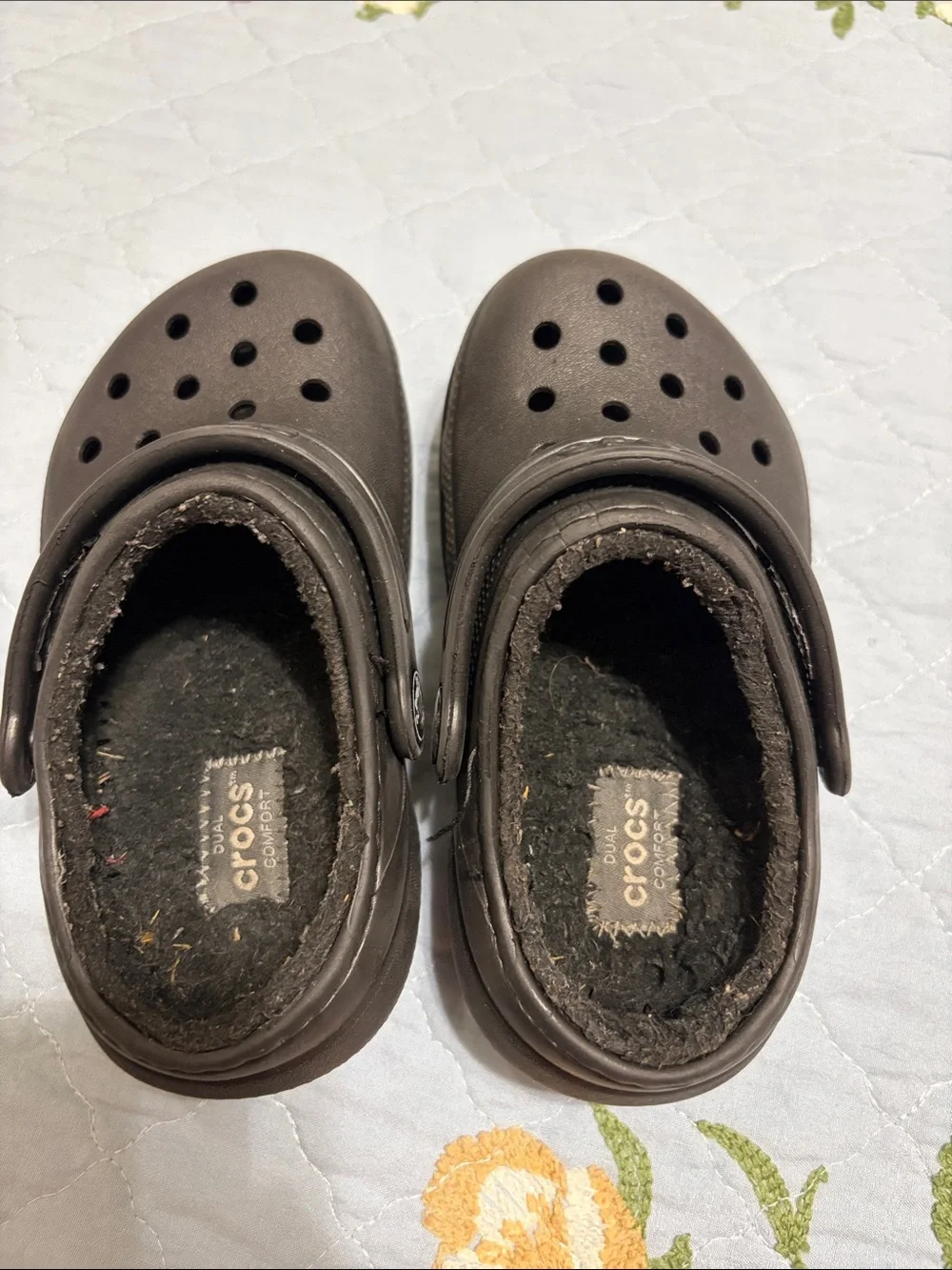 Crocs Kids Toddlers Boys Unisex Crocs PreOwned Size 8C Shows wear Good condition